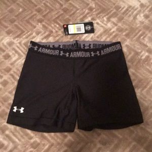 Under Armour Women’s Exercise Shorts Size M